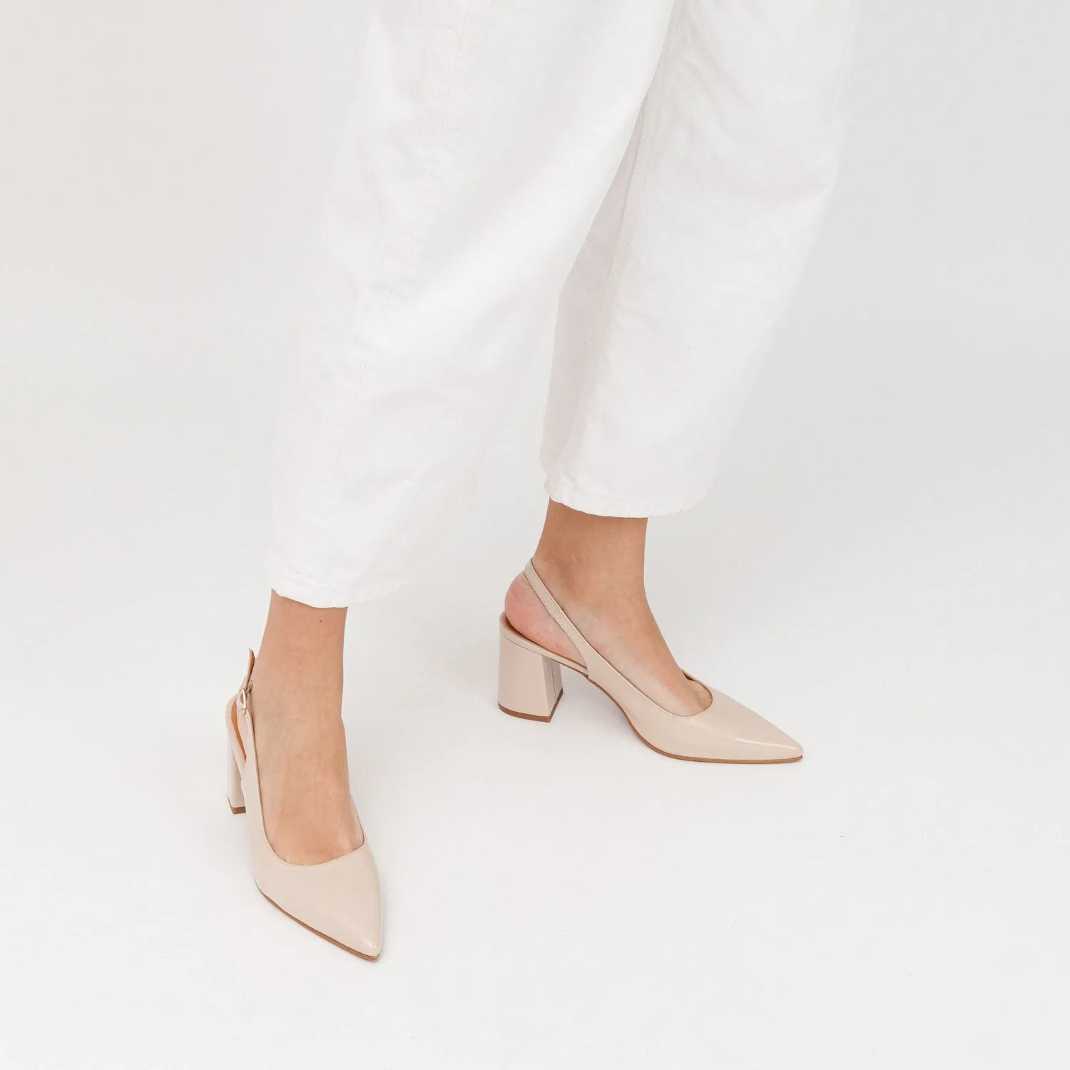 Beige Leather Slingback Pumps with Chunky Heeled