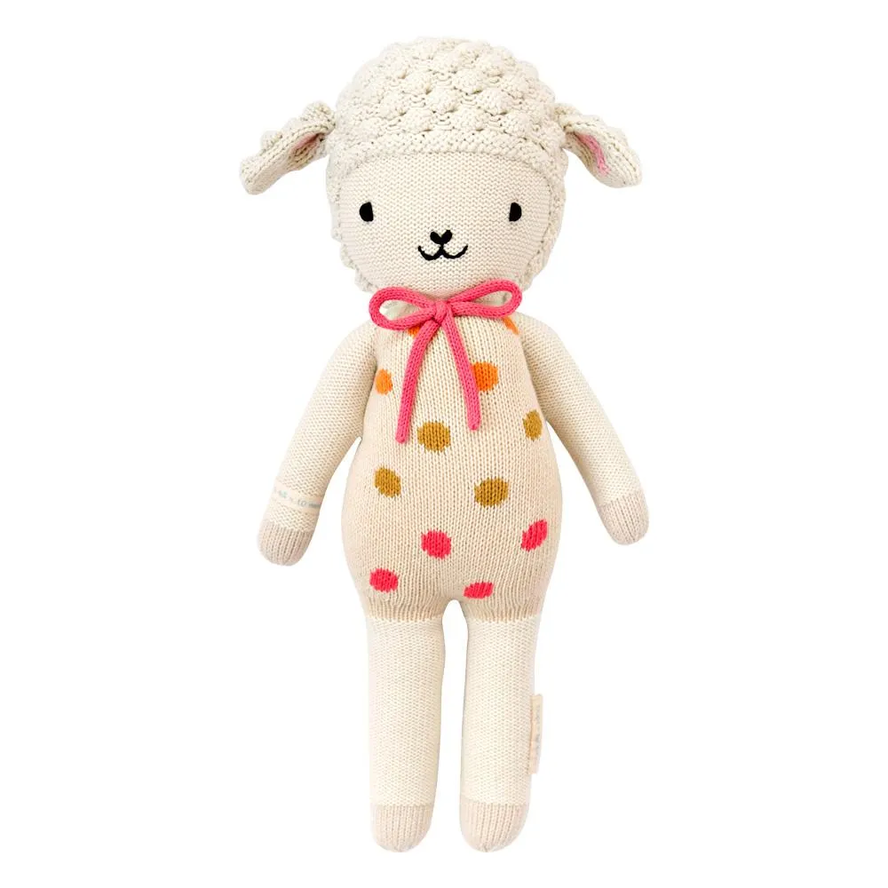 Cuddle   Kind Lucy the Lamb | Regular