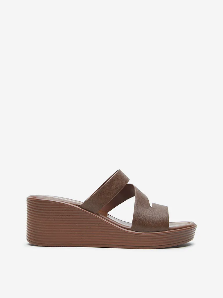 LUNA BLU Tan Multi-Strap Wedge-Heel Sandals