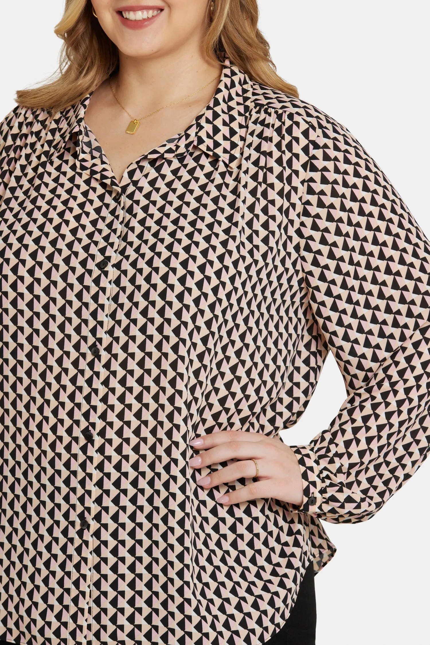 Modern Blouse In Plus Size - Corinth Peaks