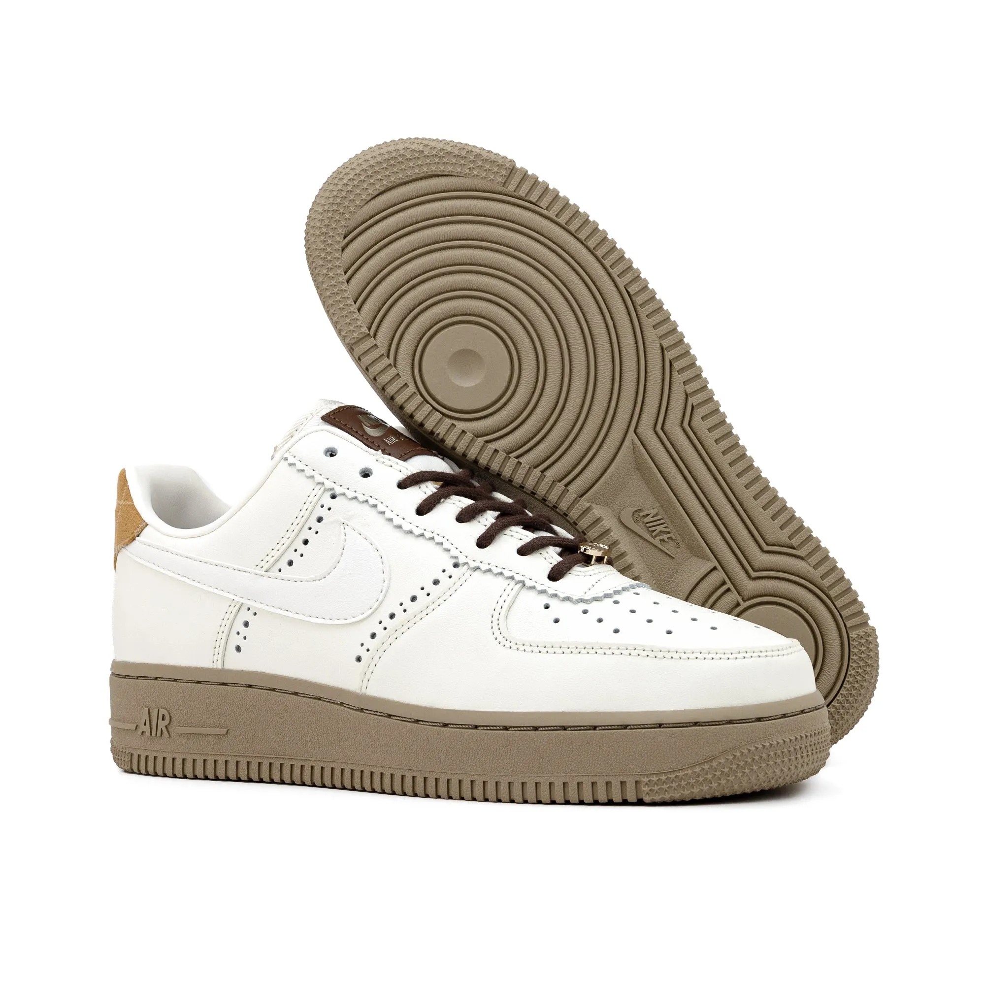 Nike Women's Air Force 1 '07 LX Brogue FV3700-112