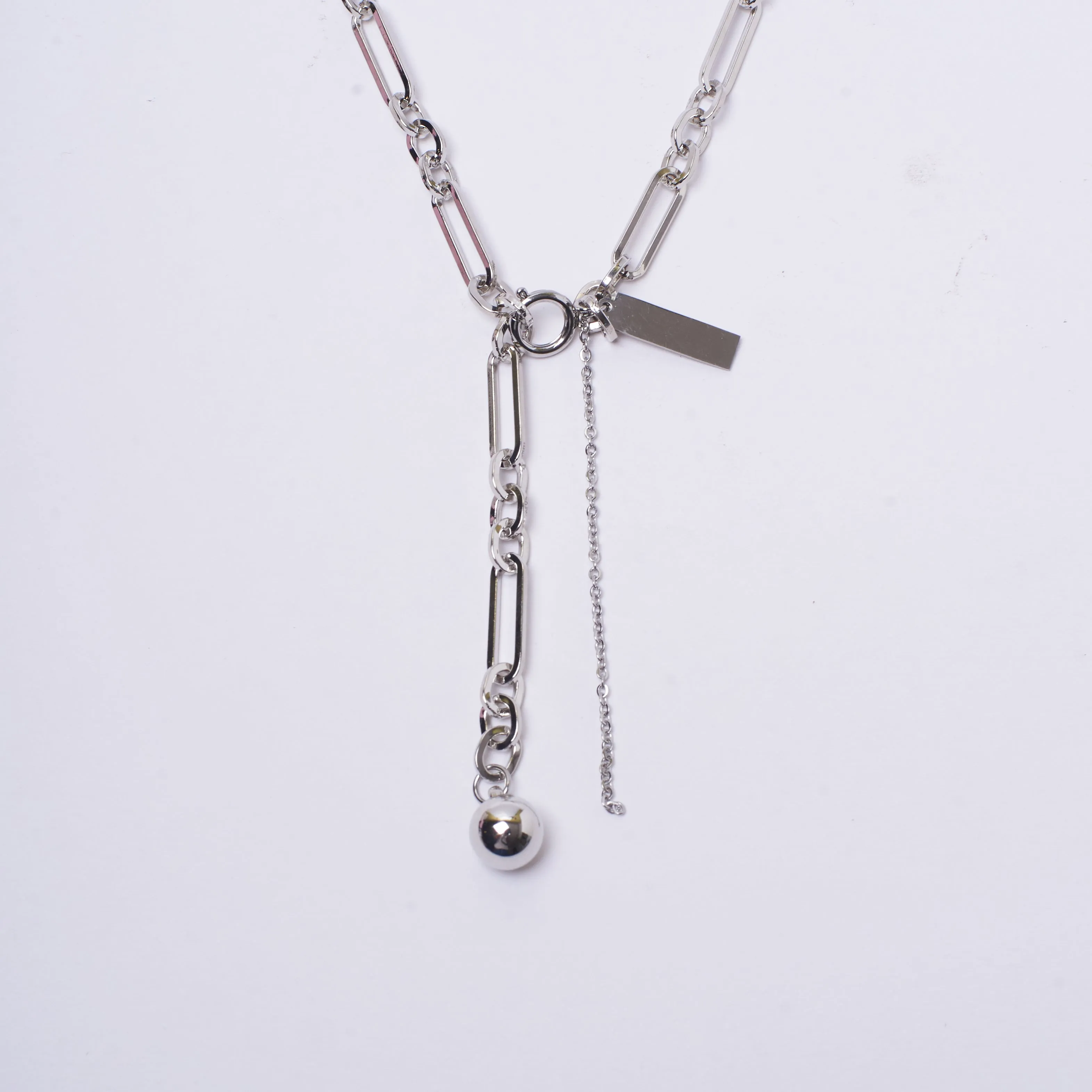 Sleek Silver Strata Necklace