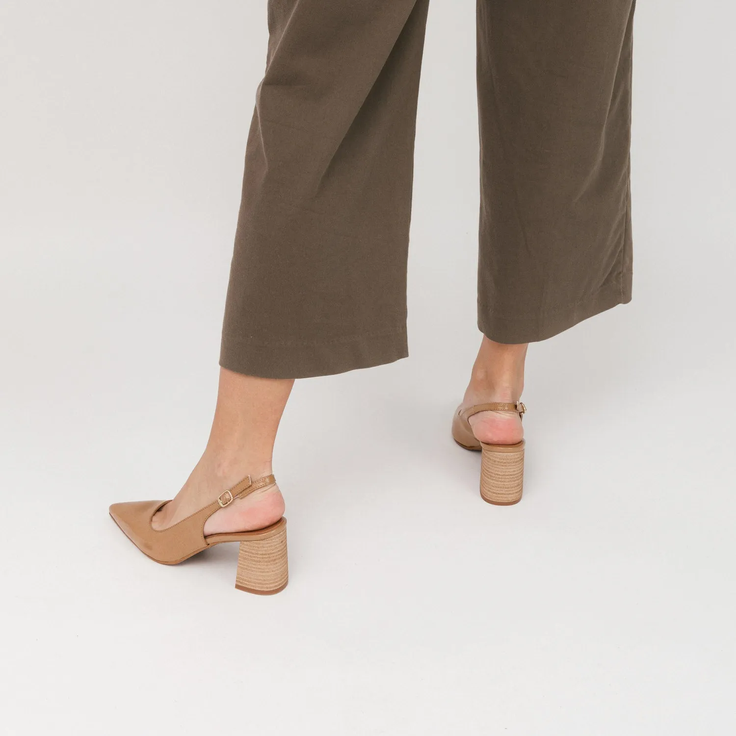 Tan Brown Leather Slingback Pumps with Chunky Heeled