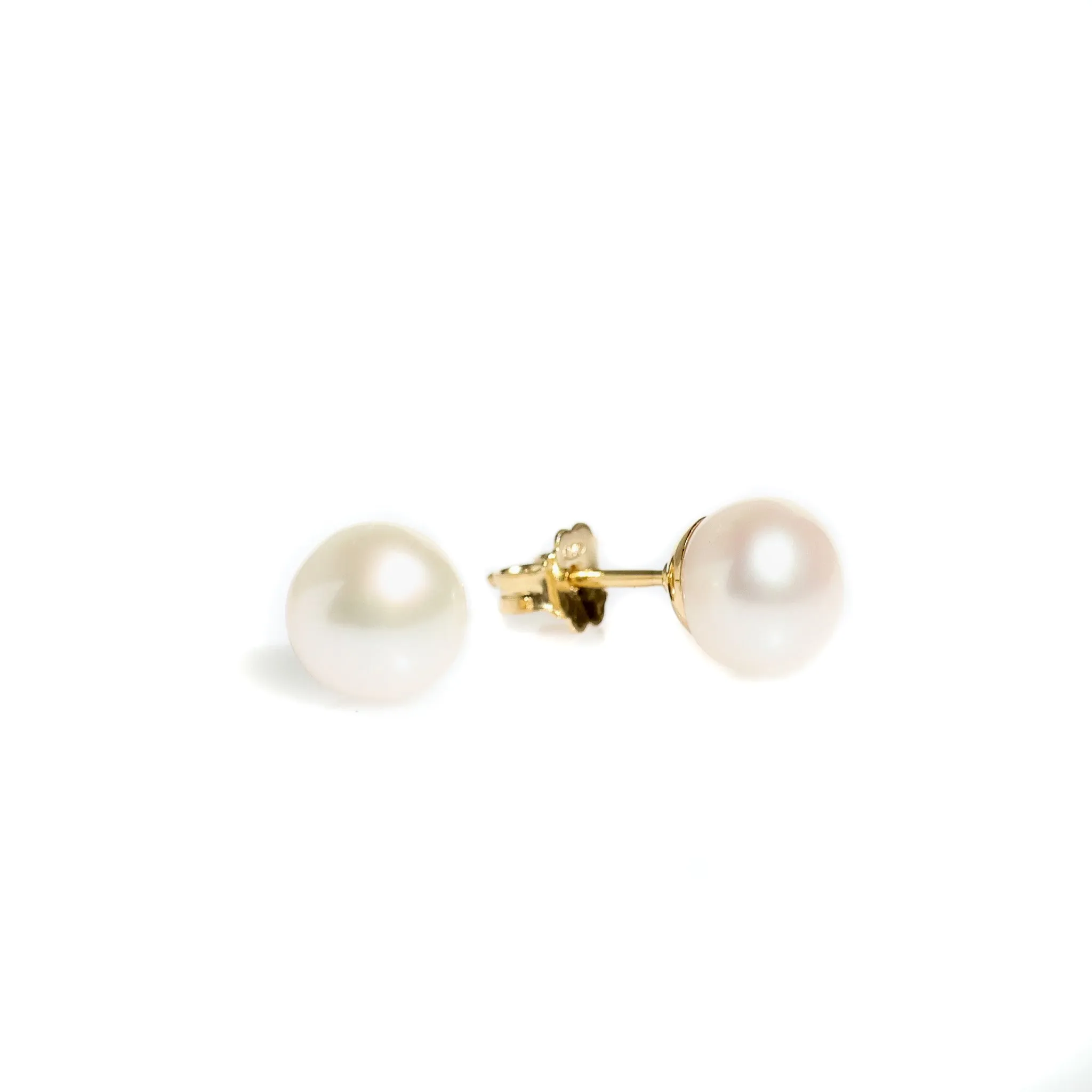 White Pearl Studs set in gold vermeil 7mm